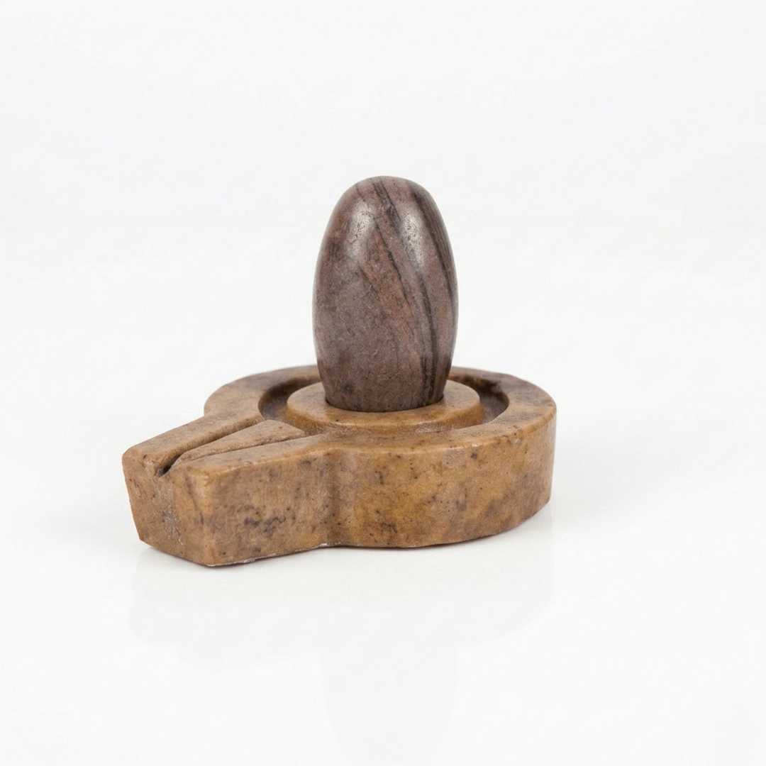 Image of orignal Narmadeshwar Shivling with jaladhari
